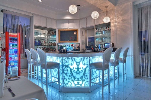 Red South Beach bar
